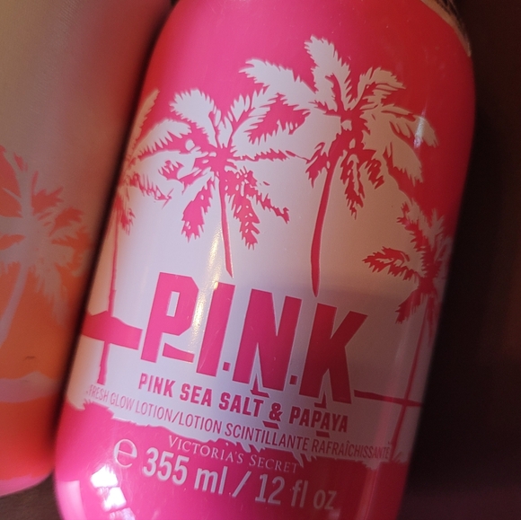 Victoria's Secret PINK - Picture 3 of 8